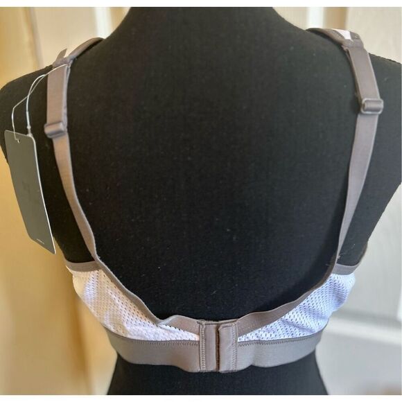 Syrokan Sports Bra Size 40B - Picture 2 of 4